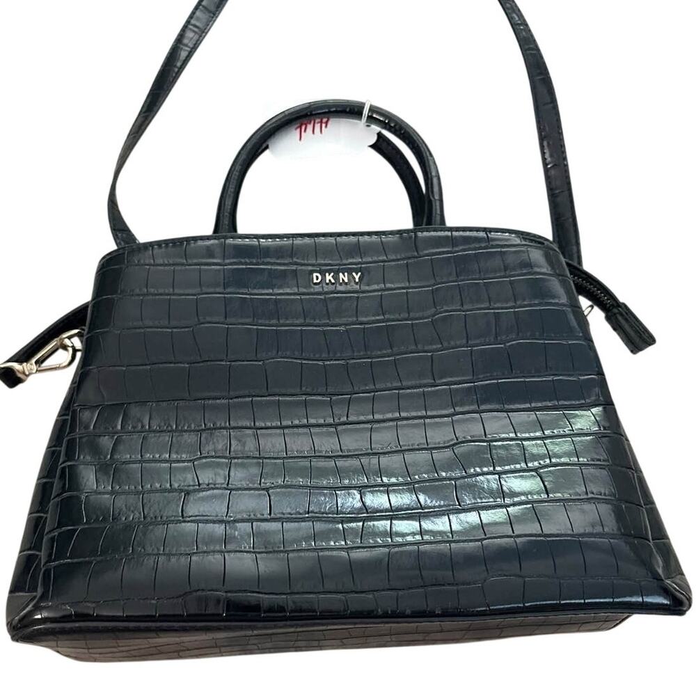 DKNY Women's Paige Shoulder Bag Black